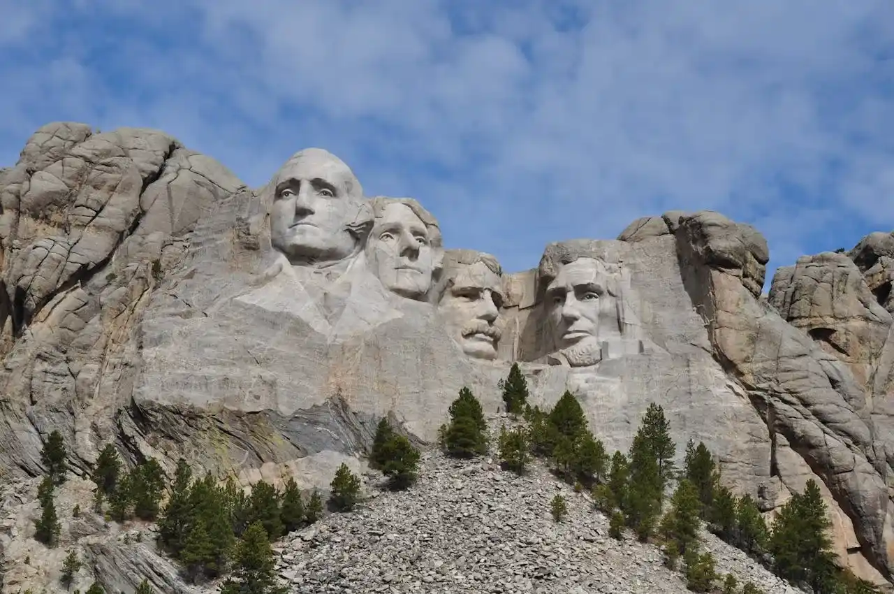 vue-sur-le-monument-du-mount-rushmore-dans-le-dakota-du-sud
